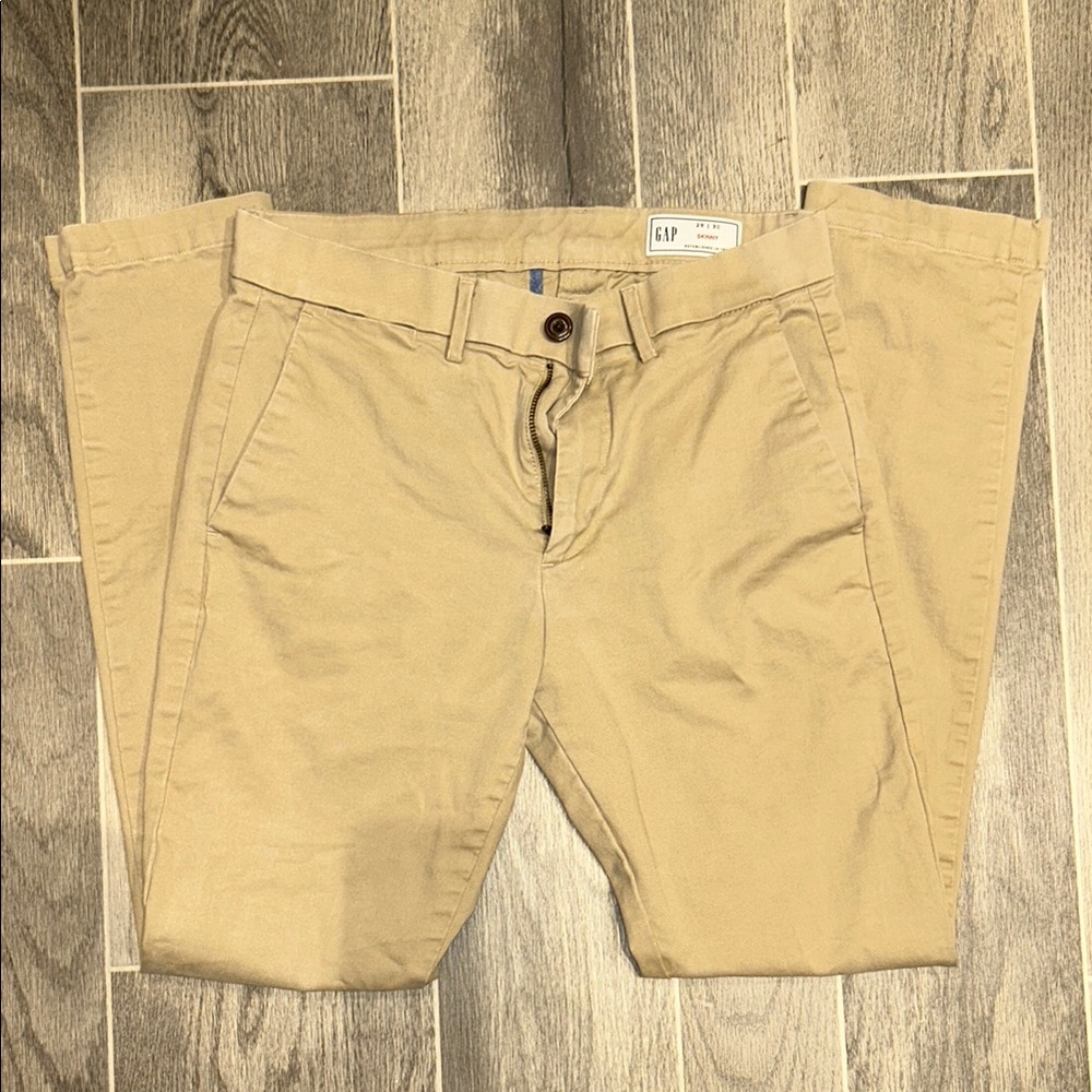 GAP Men's Khaki Pants